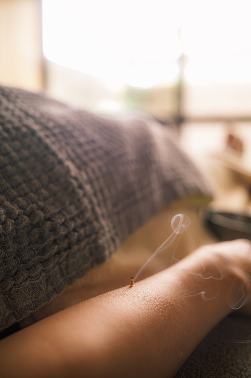 施術イメージ1（完全予約制・プライベート空間）